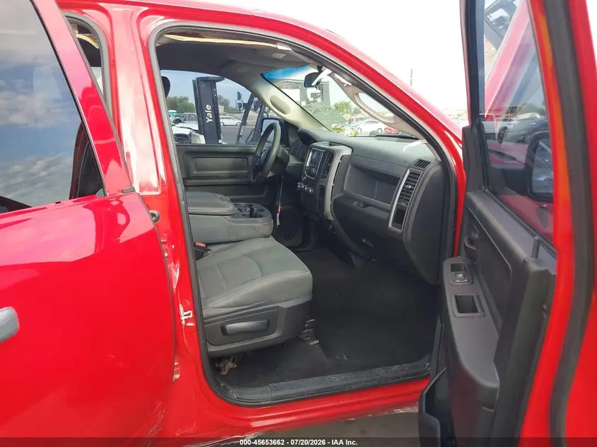 2017 RAM 1500 EXPRESS  4X2 6'4 BOX