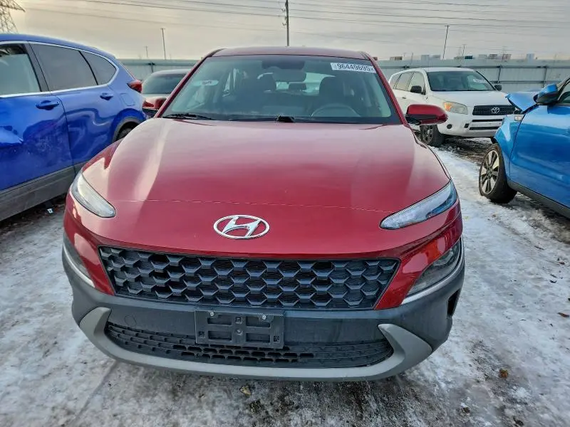 2023 HYUNDAI KONA SE  