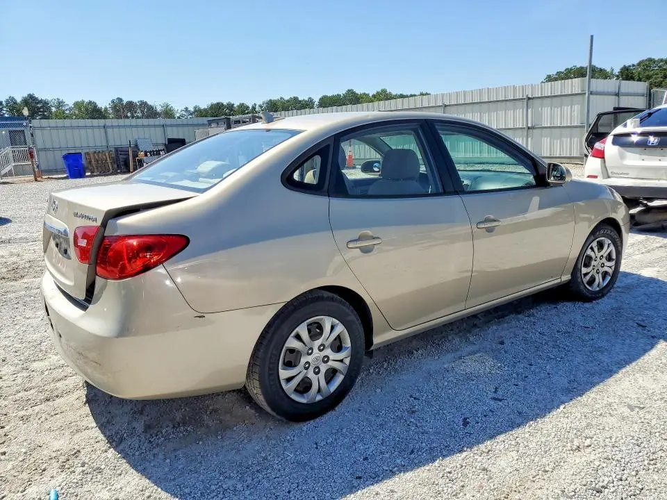 2010 HYUNDAI ELANTRA GLS  