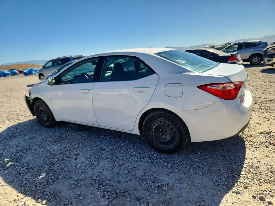 2018 TOYOTA COROLLA LE  