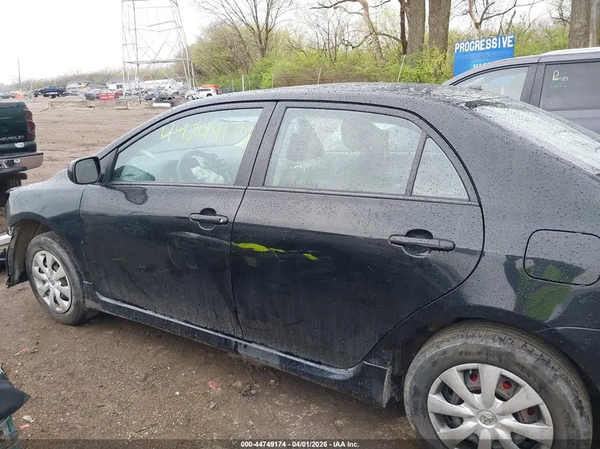 2013 TOYOTA COROLLA S