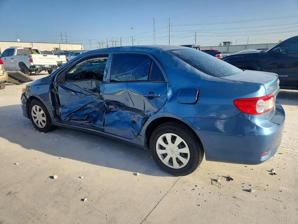 2013 TOYOTA COROLLA   
