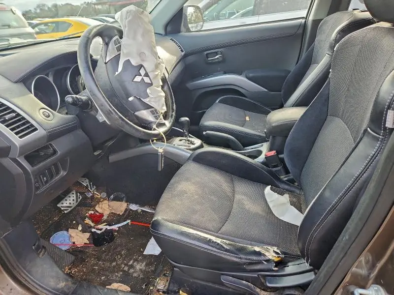 2011 MITSUBISHI OUTLANDER XLS  