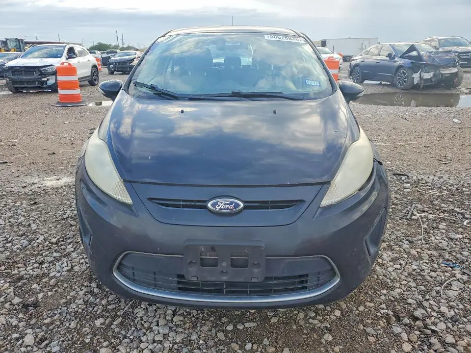 2013 FORD FIESTA SE  