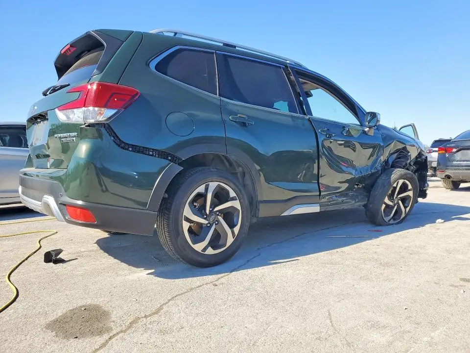2022 SUBARU FORESTER TOURING  