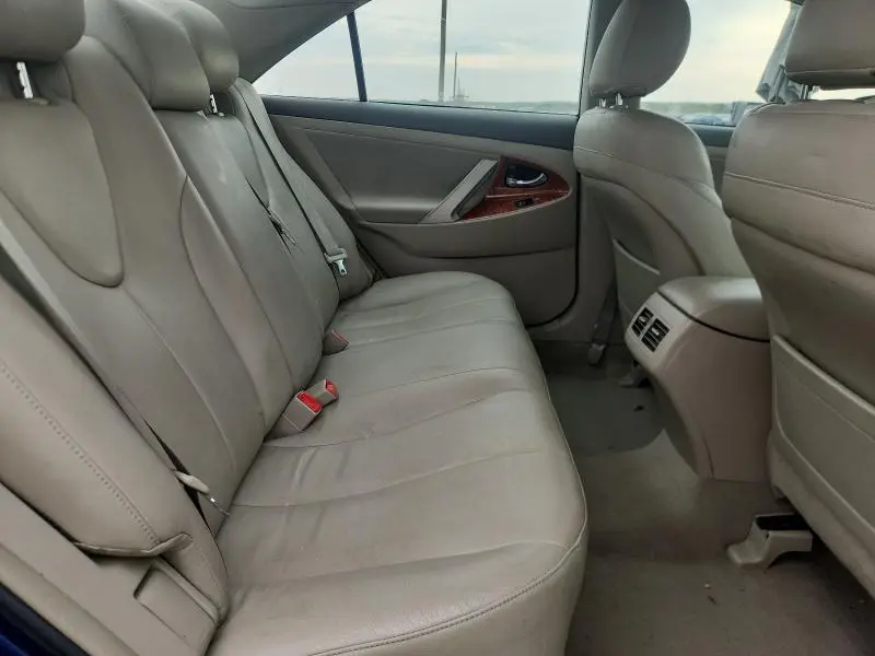 2010 TOYOTA CAMRY BASE  