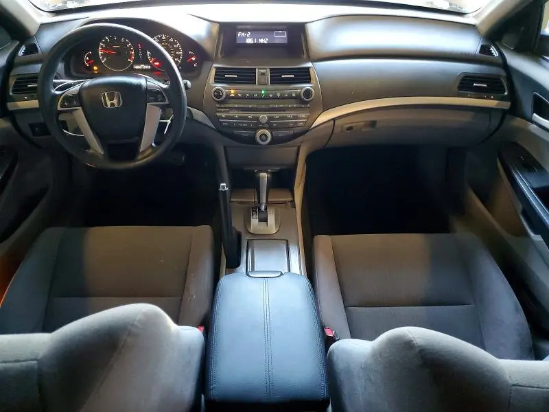 2011 HONDA ACCORD LX  