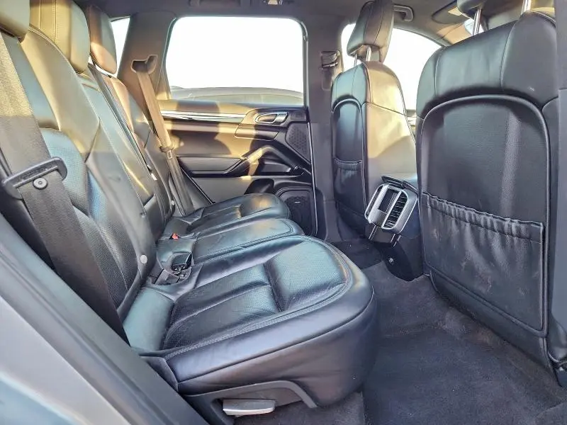 2017 PORSCHE CAYENNE SE HYBRID PLATINUM  