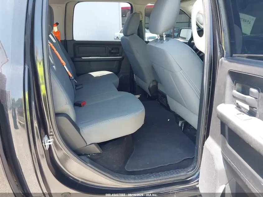 2017 RAM 1500 TRADESMAN  4X4 5'7 BOX
