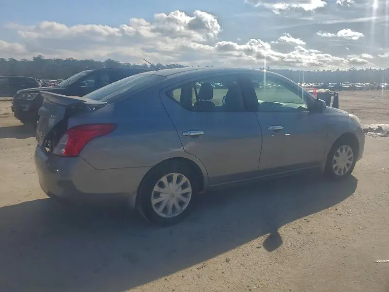 2014 NISSAN VERSA S  