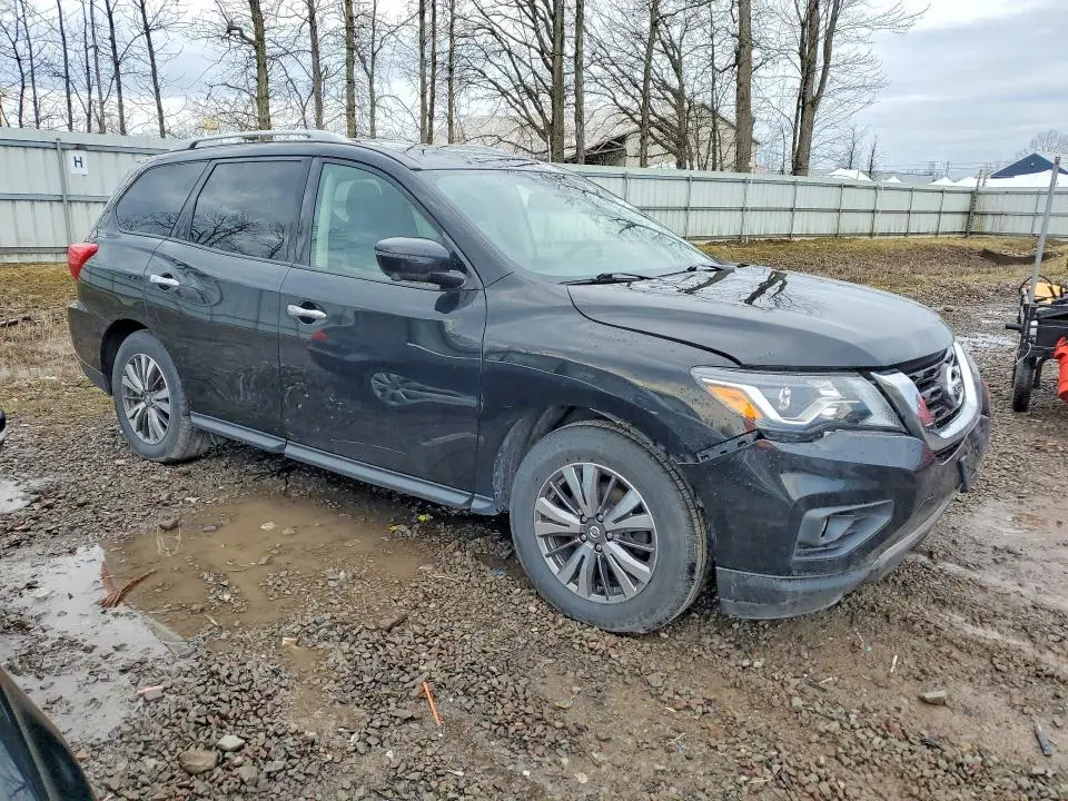 2019 NISSAN PATHFINDER SL  