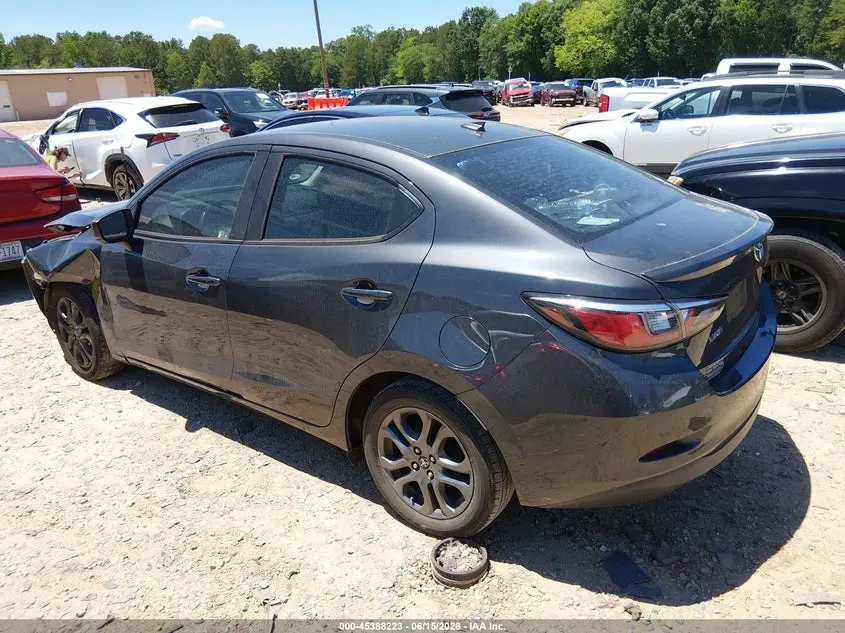 2019 TOYOTA YARIS LE