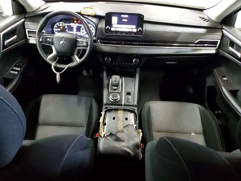 2022 MITSUBISHI OUTLANDER ES  