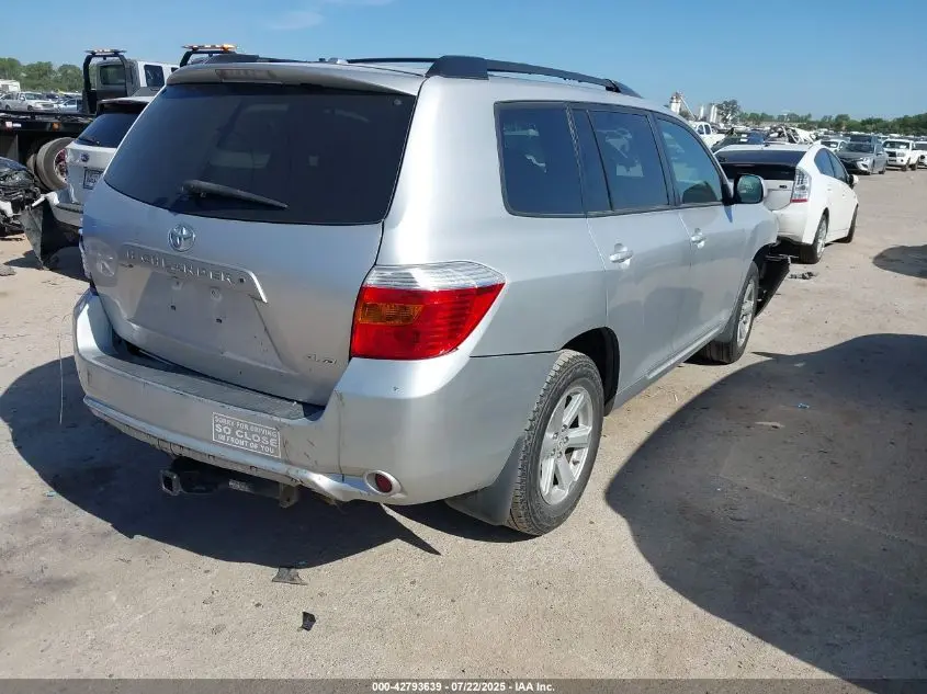 2010 TOYOTA HIGHLANDER SE