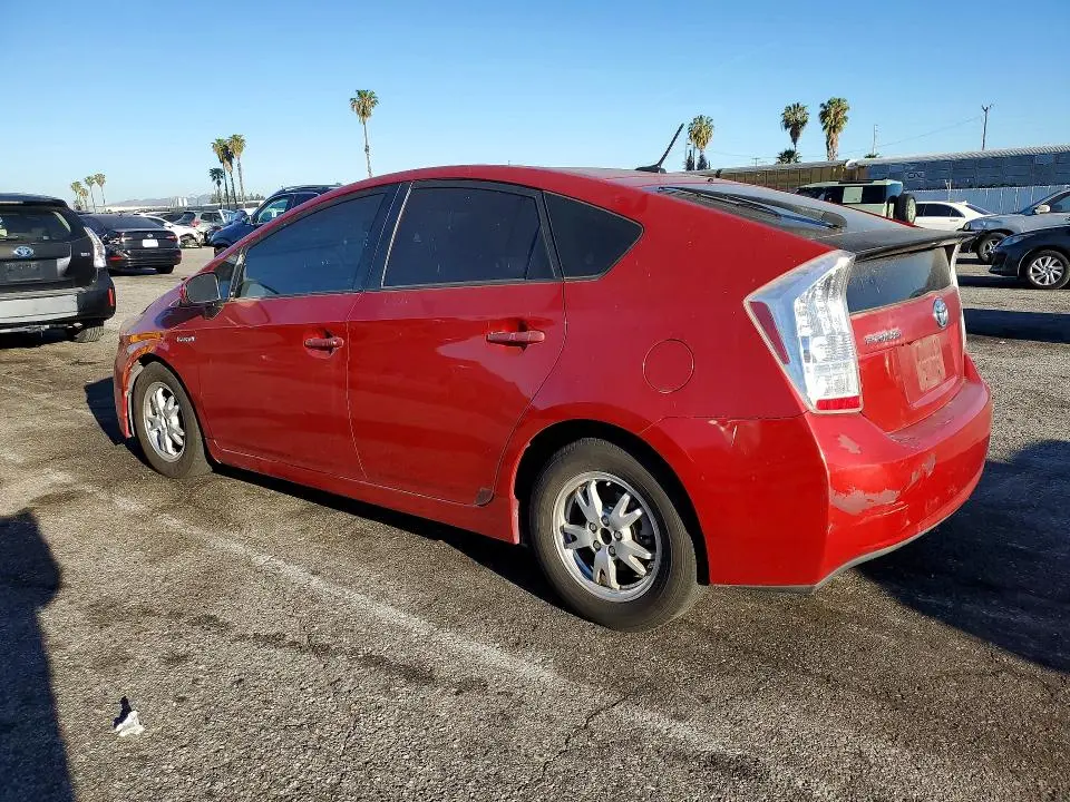 2010 TOYOTA PRIUS III  