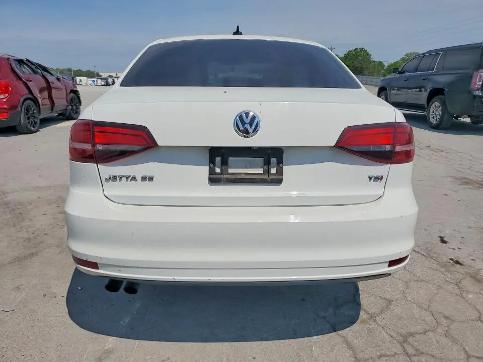 2017 VOLKSWAGEN JETTA SE  