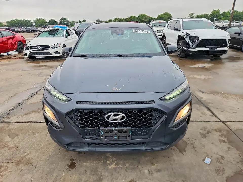 2020 HYUNDAI KONA SE  