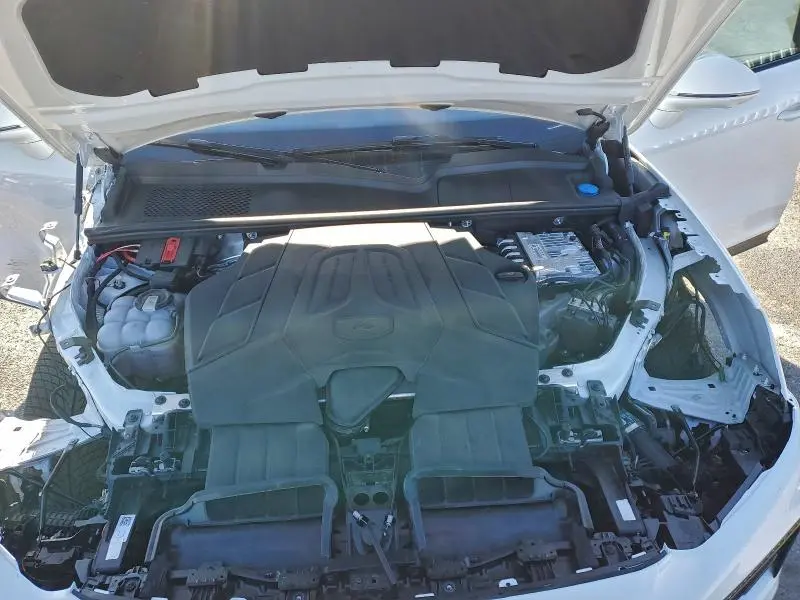 2025 PORSCHE CAYENNE   