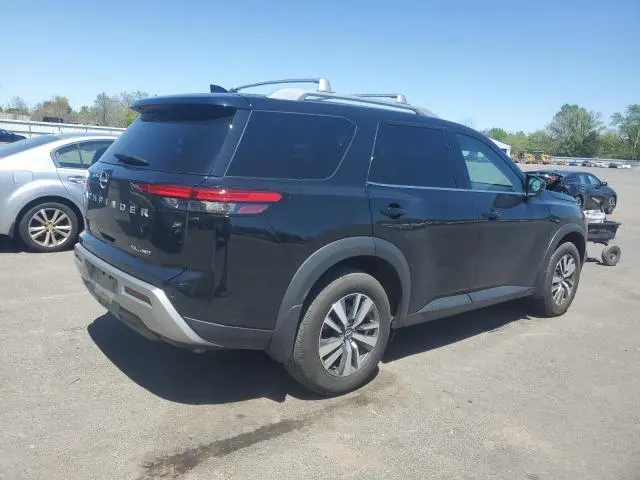 2024 NISSAN PATHFINDER SL  