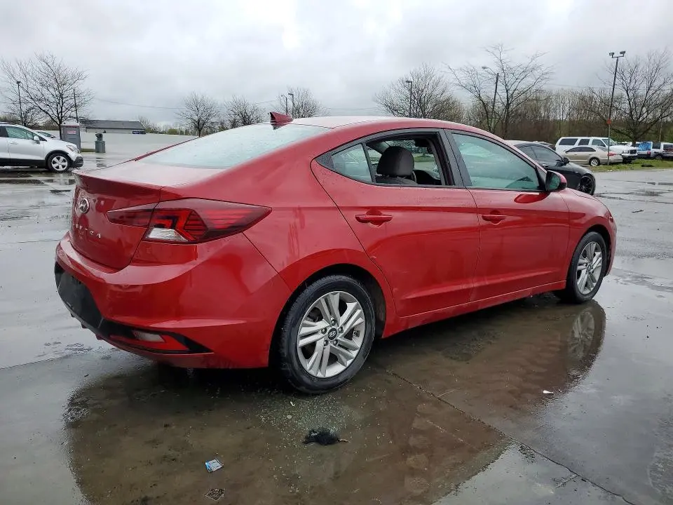 2020 HYUNDAI ELANTRA SEL  
