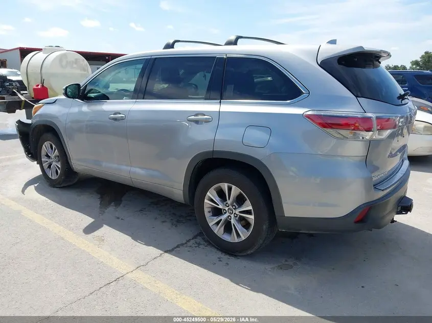 2016 TOYOTA HIGHLANDER LE PLUS V6