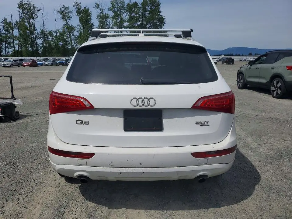 2011 AUDI Q5 PREMIUM  