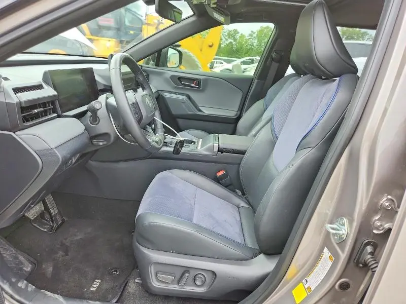 2026 TOYOTA RAV4 XSE  
