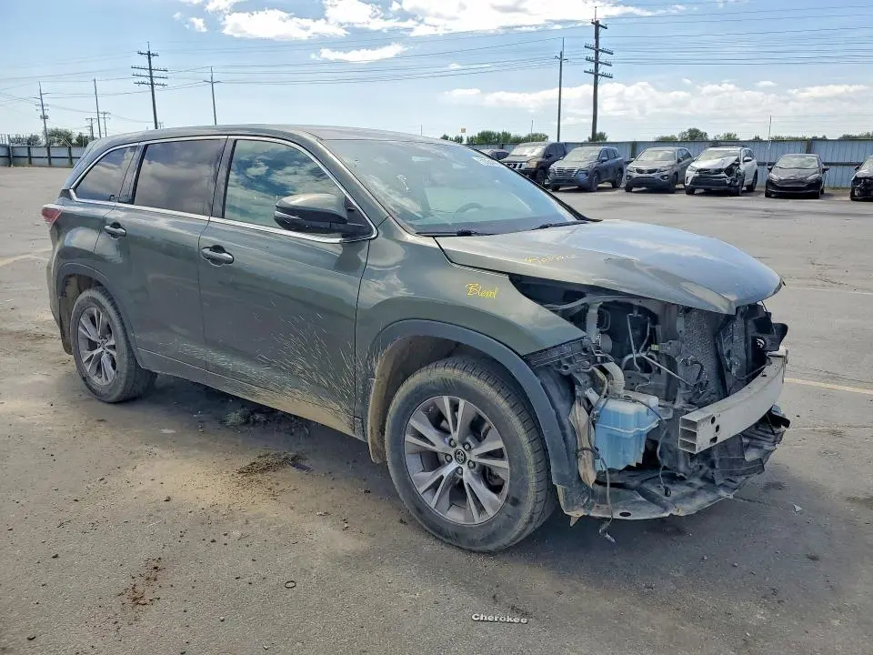 2016 TOYOTA HIGHLANDER LE PLUS  