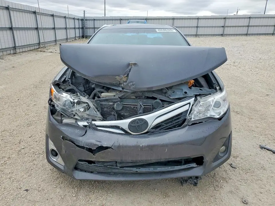 2012 TOYOTA CAMRY XLE  