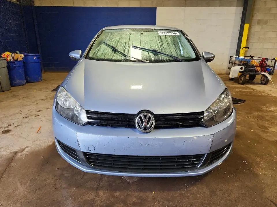 2011 VOLKSWAGEN GOLF   