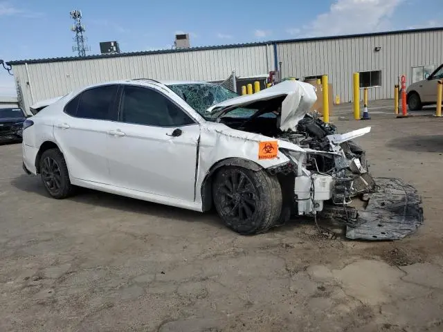 2022 TOYOTA CAMRY LE  