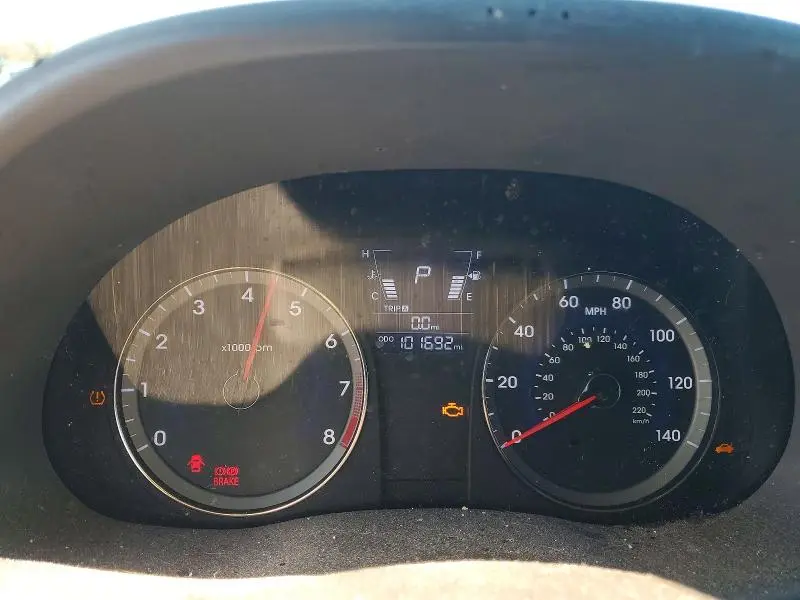 2012 HYUNDAI ACCENT GLS  