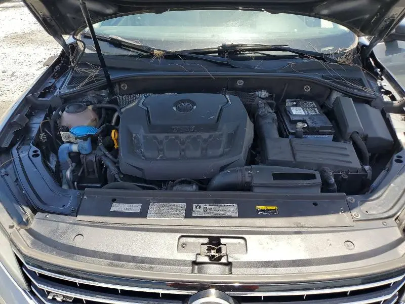 2018 VOLKSWAGEN PASSAT S/R-LINE  
