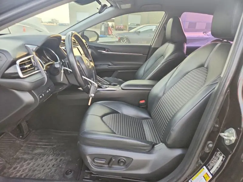 2018 TOYOTA CAMRY SE  