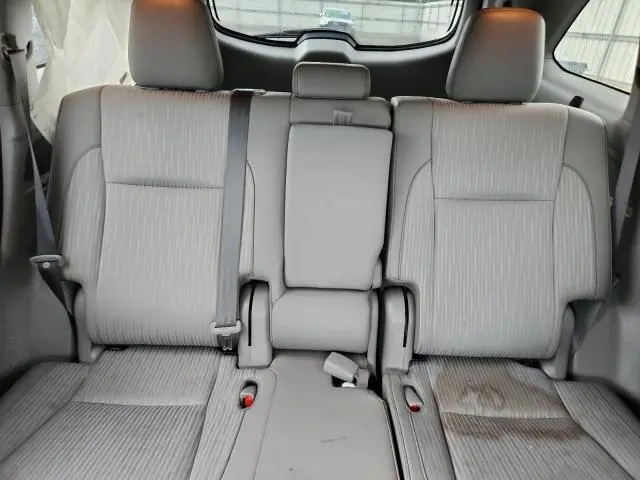 2018 TOYOTA HIGHLANDER LE  
