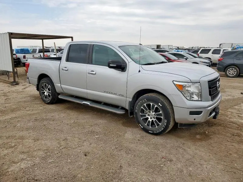 2020 NISSAN TITAN SV  