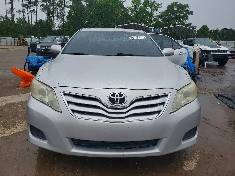 2010 TOYOTA CAMRY LE  