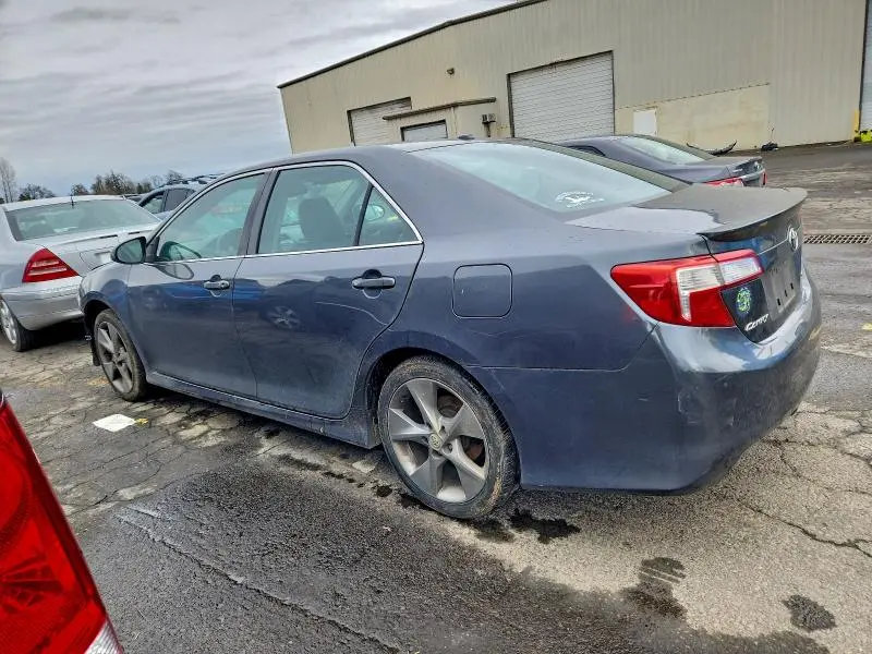 2012 TOYOTA CAMRY SE  