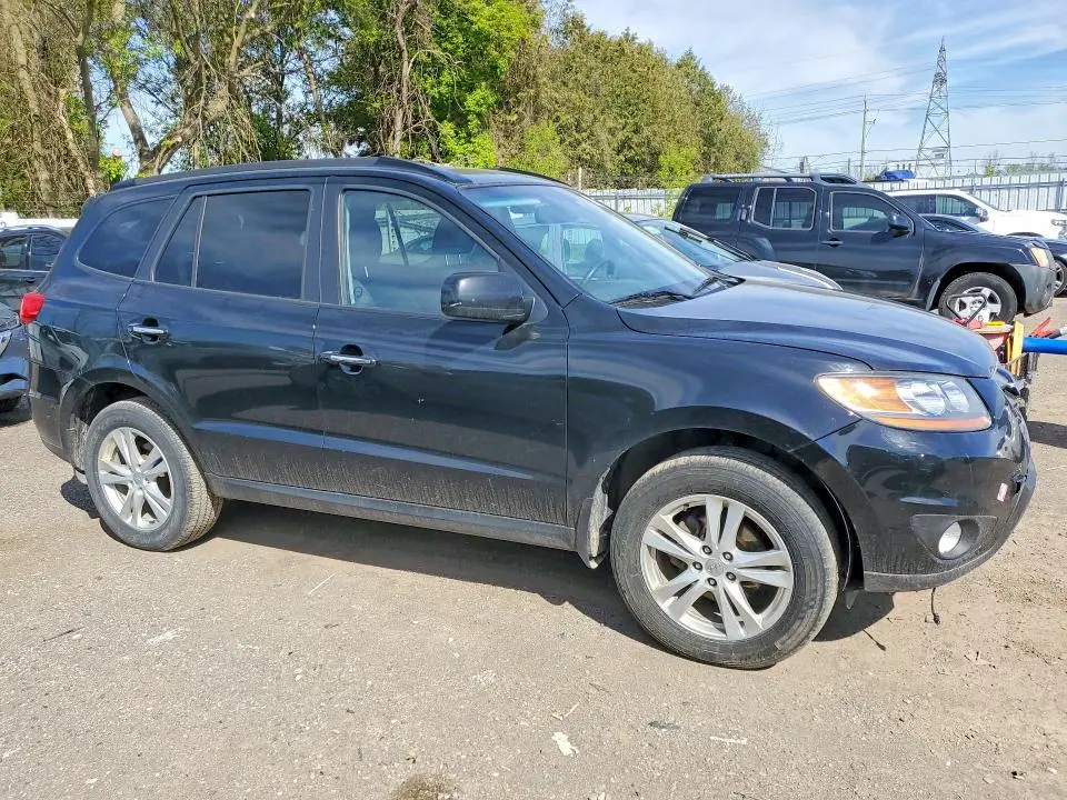2010 HYUNDAI SANTA FE SE  