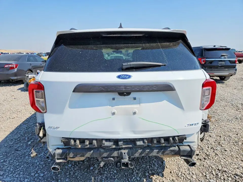 2021 FORD EXPLORER XLT  