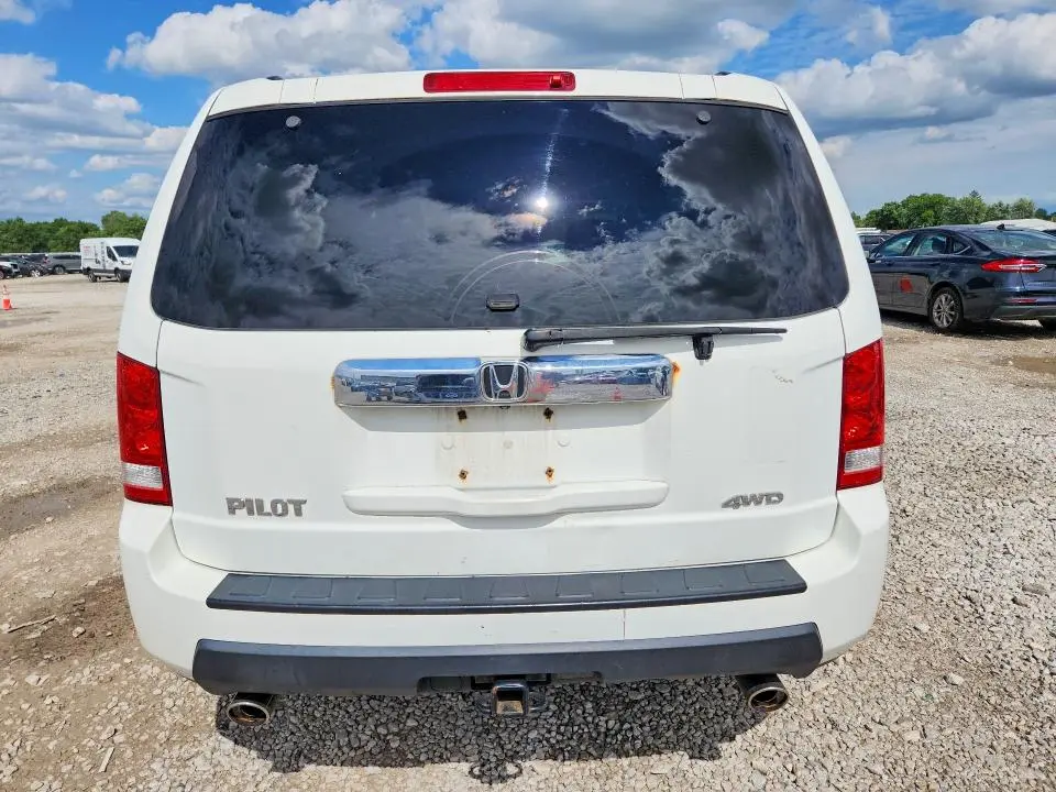 2011 HONDA PILOT EXL  