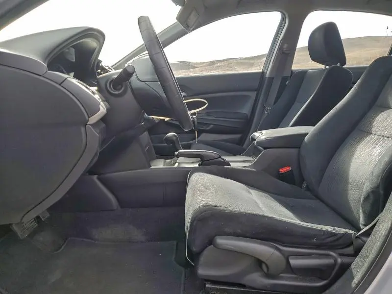 2011 HONDA ACCORD LX  