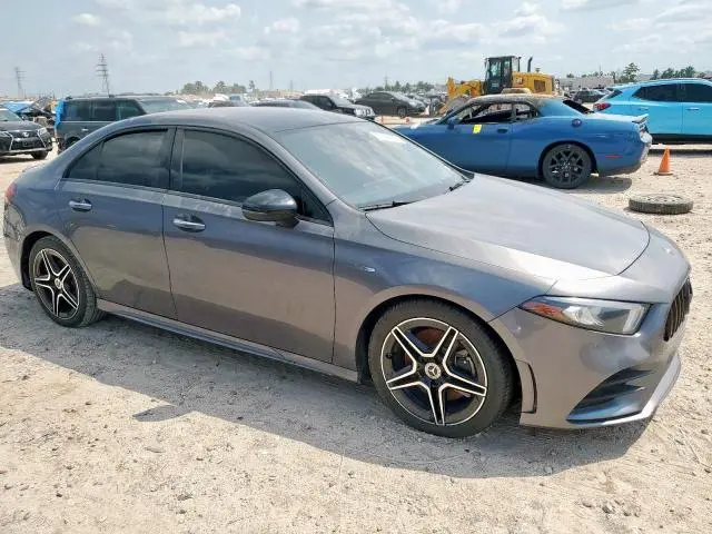 2019 MERCEDES-BENZ A 220  