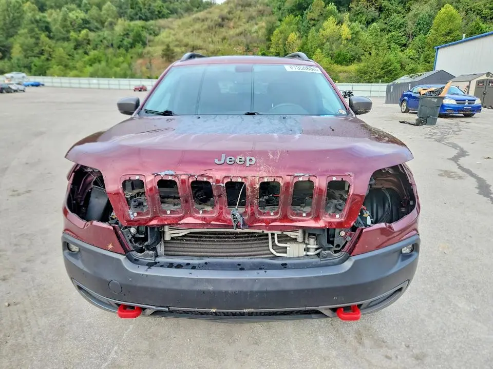 2019 JEEP CHEROKEE TRAILHAWK  