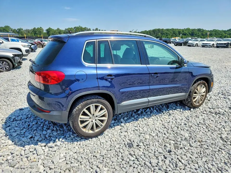 2015 VOLKSWAGEN TIGUAN S  