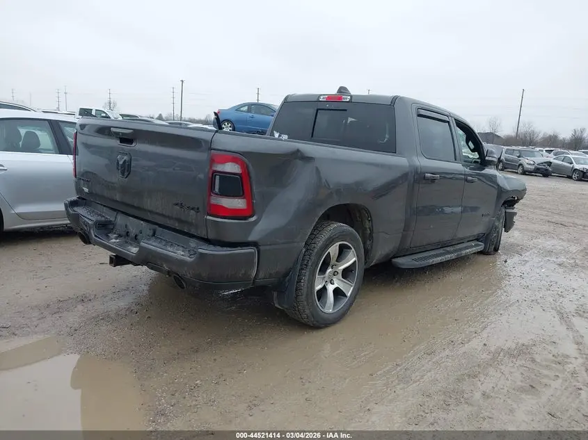 2019 RAM 1500 SPORT