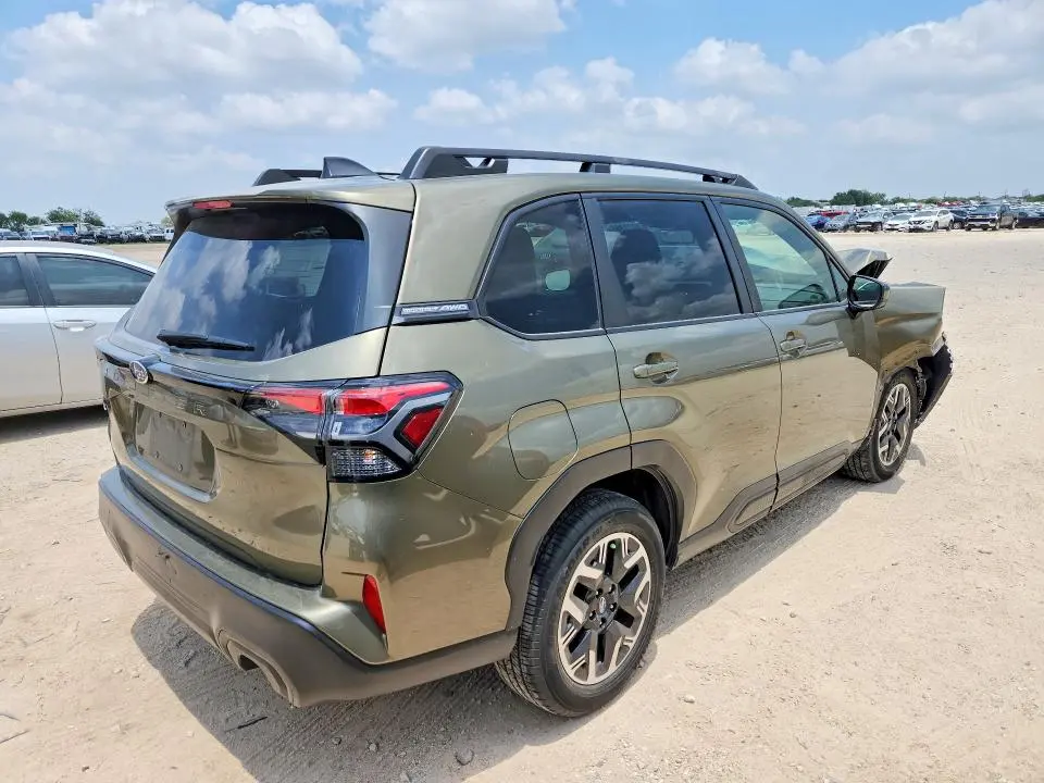 2025 SUBARU FORESTER PREMIUM  
