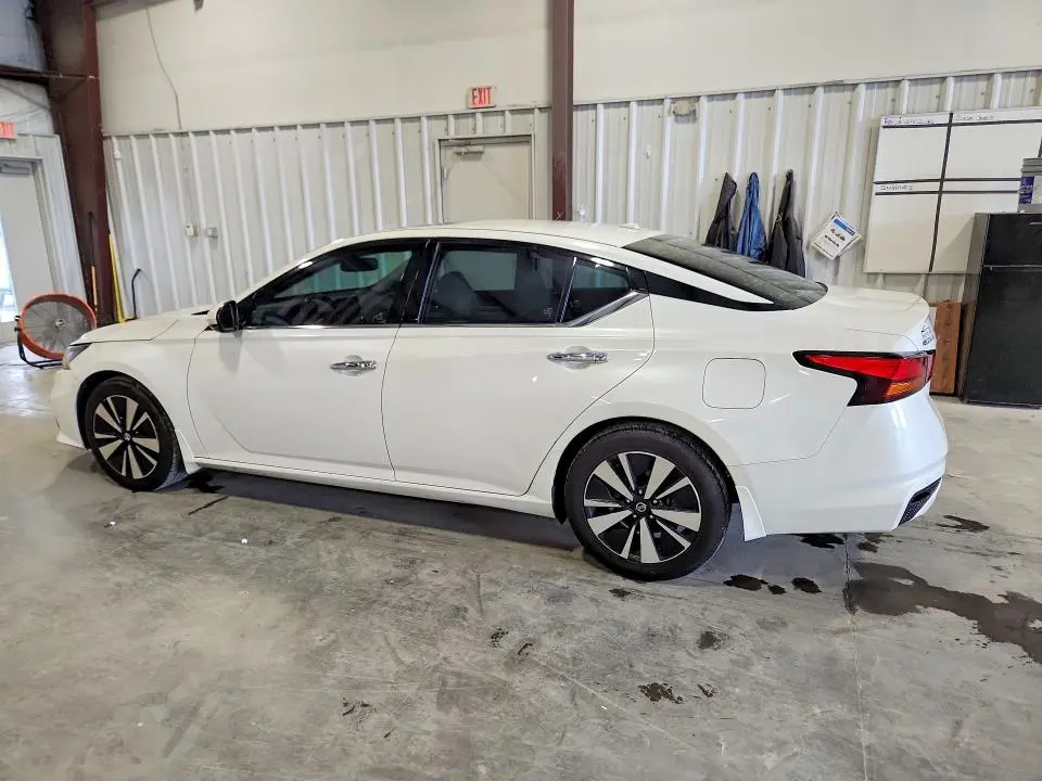 2019 NISSAN ALTIMA SV  