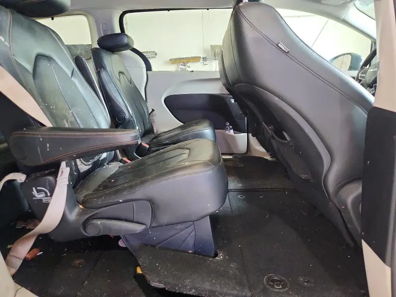 2019 CHRYSLER PACIFICA TOURING L  