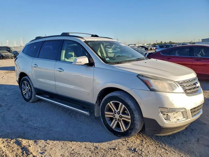 2015 CHEVROLET TRAVERSE LT  
